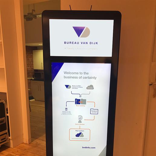 Interactive Freestanding Display, touch screen, interactive screen,