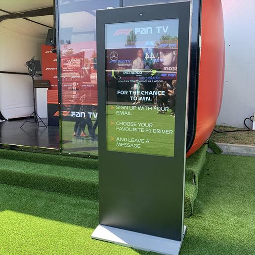 event hire, screen hire , digital signage hire, freestanding touch screen, digital totem