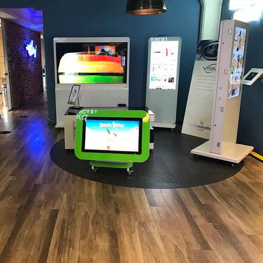 touch table,nursery table,freestanding totem,interactive screen,touch screen technology